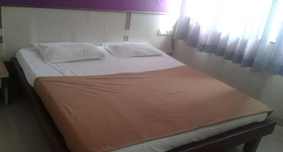 Hotel Ishwar, Bijapur 1
